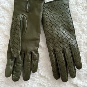 Woven Nappa Leather Cashmere Lining Gloves in Olive  Italy